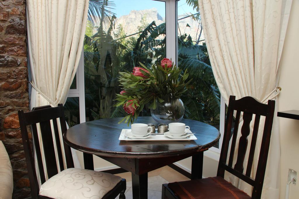 Lumley'S Place Guesthouse Pniel ภายนอก รูปภาพ
